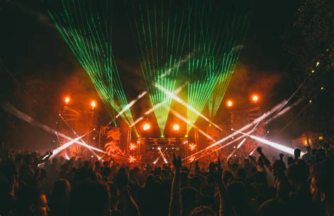 Le Concert Électrique d'Ocean Vàng : Une Nuit Inoubliable de Musique et d'Émotions !